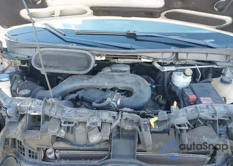 2015 Ford Transit-250 z USA, uszkodzony, nr VIN 1FTNR1ZMXFKB03608